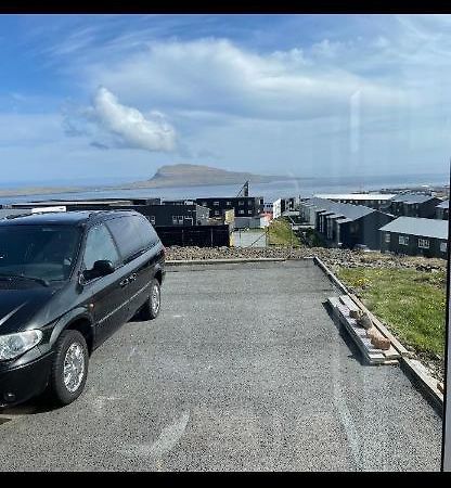 Modern Apartment With City & Oceanside View Torshavn Exterior photo